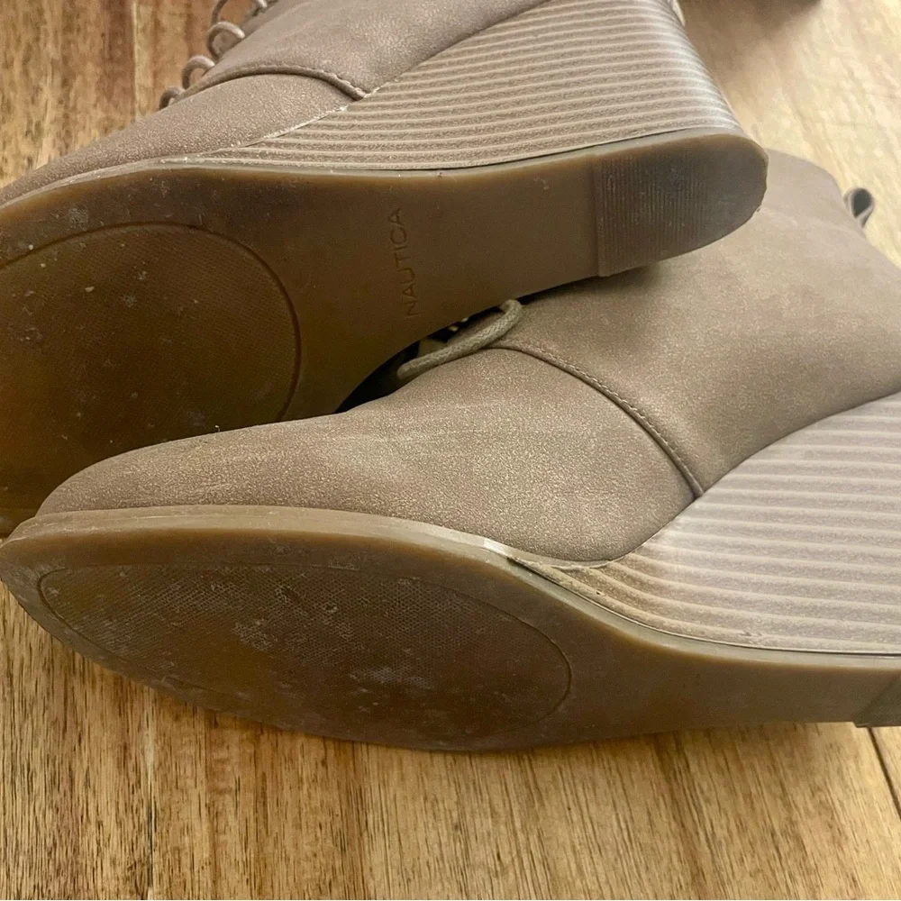 Nautica Women's Tan Wedge Ankle Boots size 8.5
